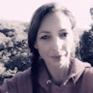 Meet your Posher, Desiree